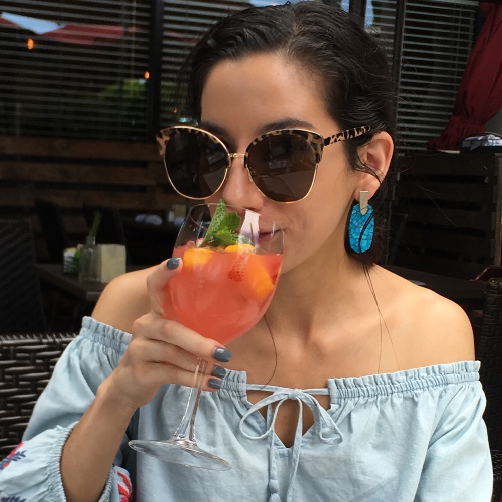 Meet your Posher, Kayla